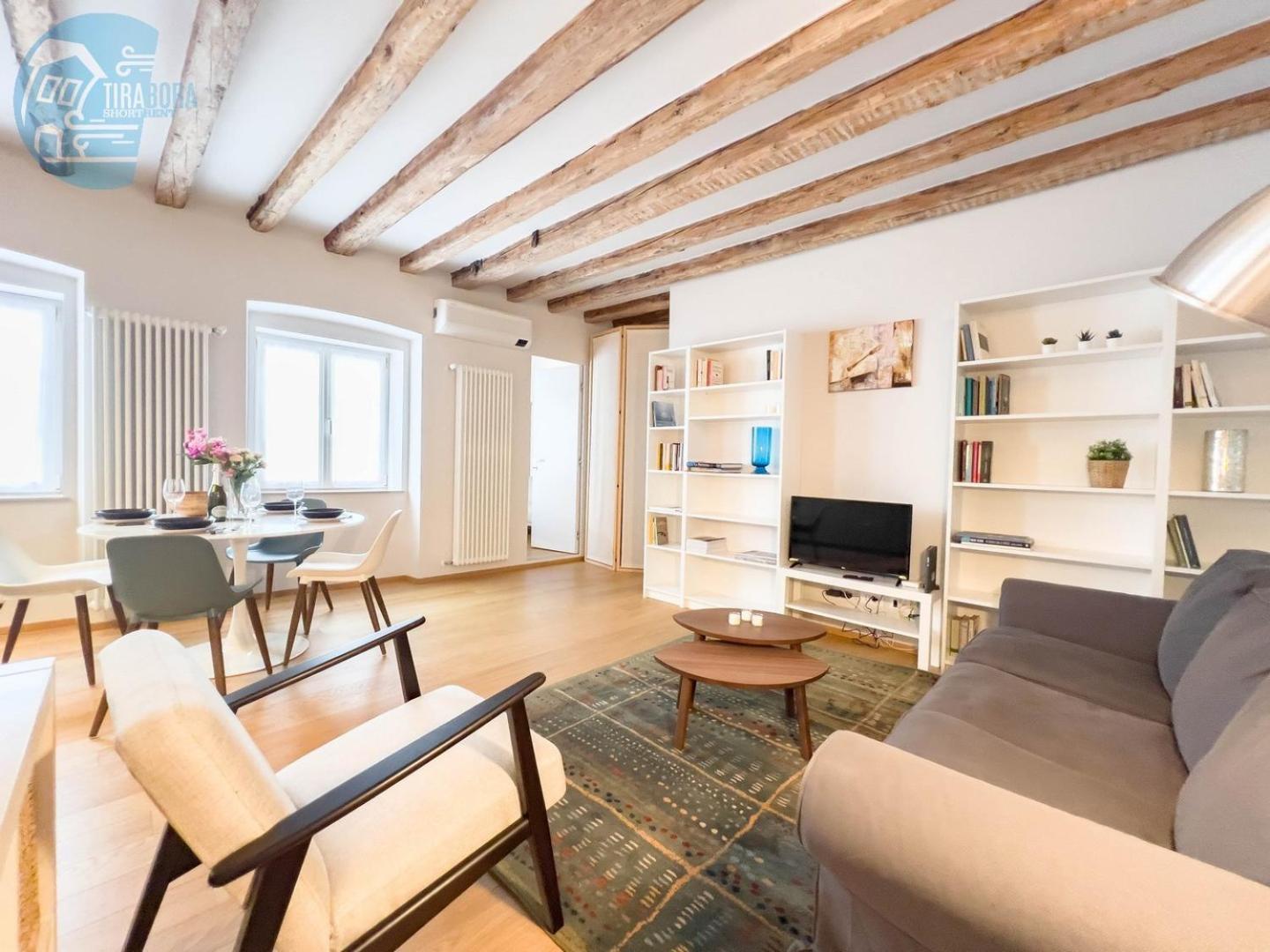 Mazzini 9 Tirabora Short Rent Διαμέρισμα Τεργέστη Εξωτερικό φωτογραφία