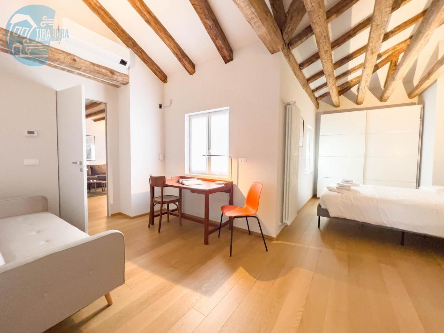 Mazzini 9 Tirabora Short Rent Διαμέρισμα Τεργέστη Εξωτερικό φωτογραφία